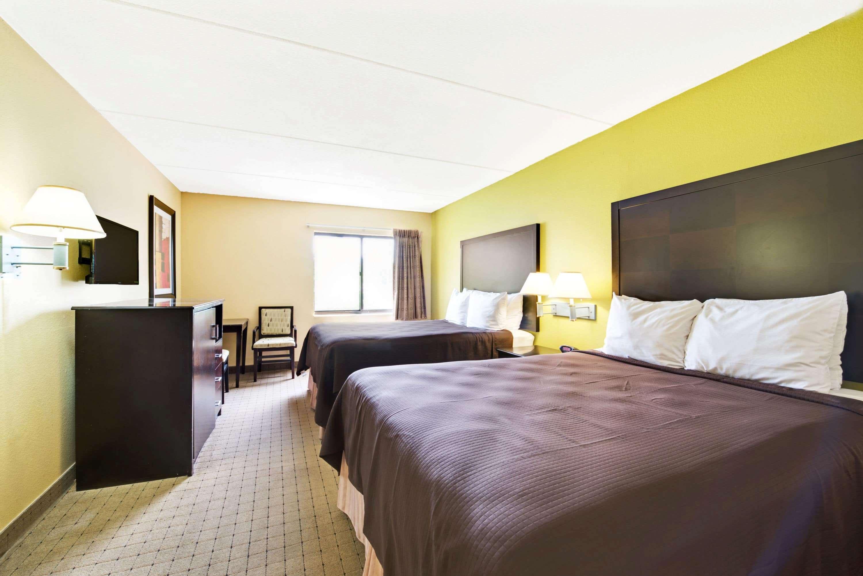 Days Inn & Suites By Wyndham Desoto Esterno foto
