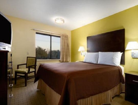 Days Inn & Suites By Wyndham Desoto Camera foto